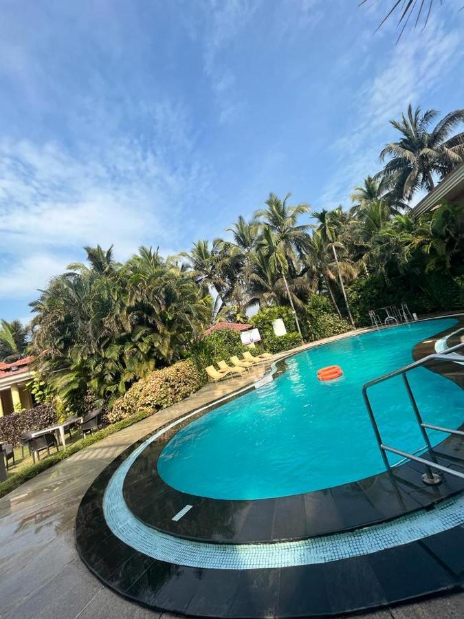 โคโคนัท โกรฟ แอน อินดี้ บีช รีสอร์ต Hotel โคลวา ภายนอก รูปภาพ