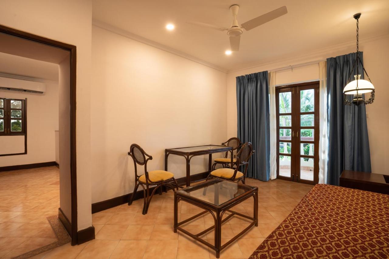 โคโคนัท โกรฟ แอน อินดี้ บีช รีสอร์ต Hotel โคลวา ภายนอก รูปภาพ